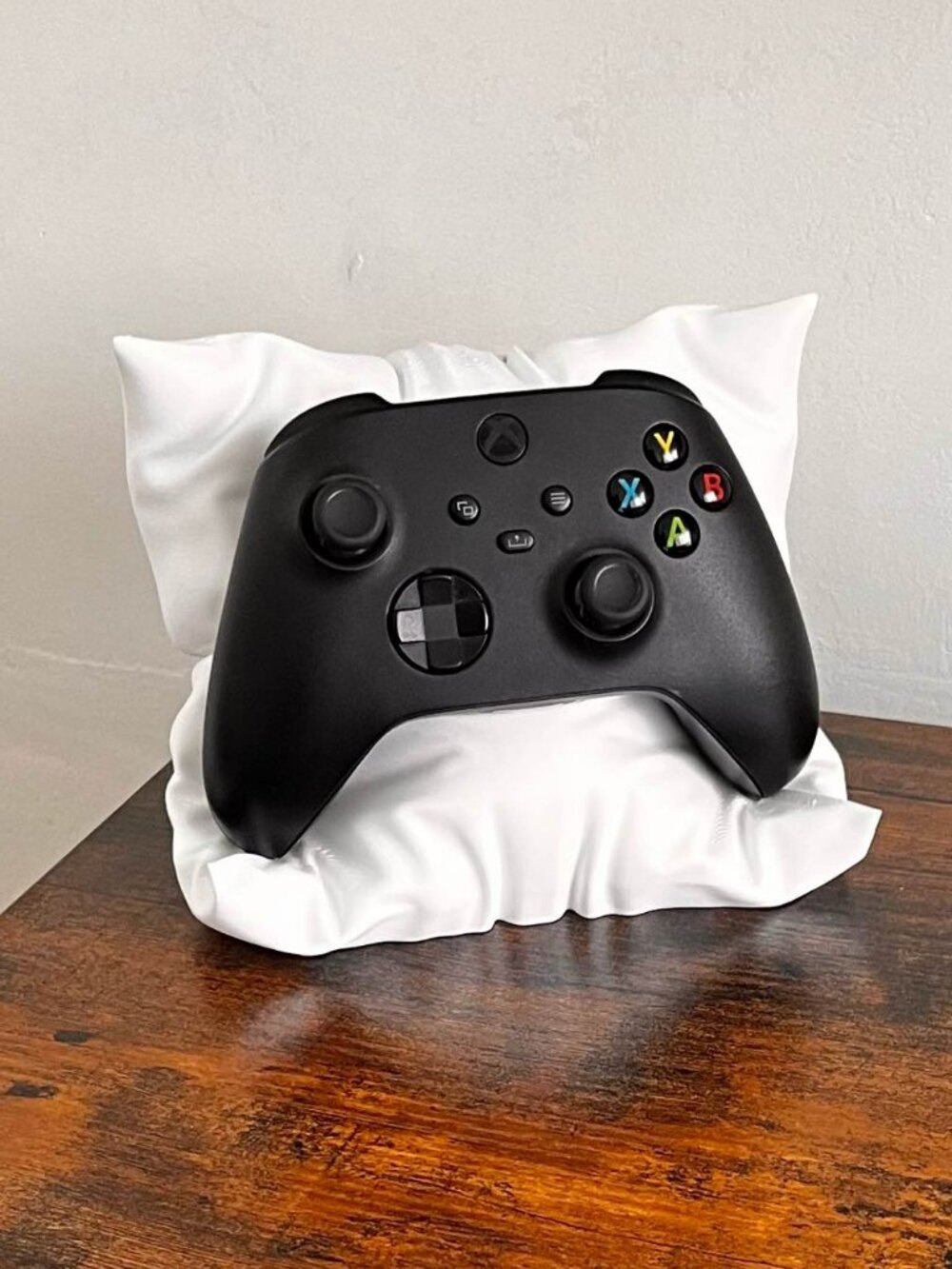 Xbox Controller Pillow Holder Stand | Gaming Controller Display | Gamer Desk & S